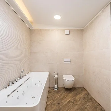 Апартаменты P2 Premium-suite, 4 Zimmer, 105qm, Parkplatz