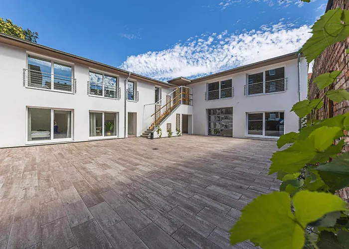 P2 Premium-suite, 4 Zimmer, 105qm, Parkplatz