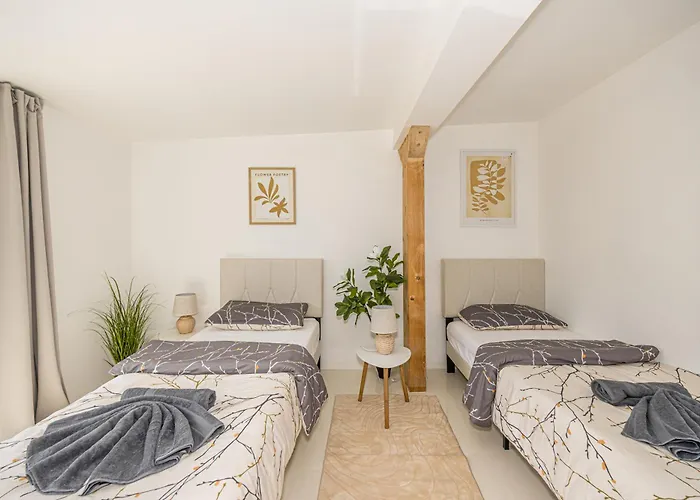 P2 Premium-suite, 4 Zimmer, 105qm, Parkplatz